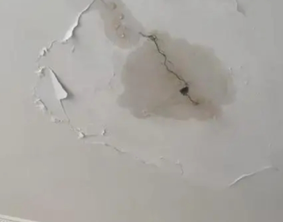 吉利阳台漏水维修公司分享下屋面防水工程质量问题原因分析
